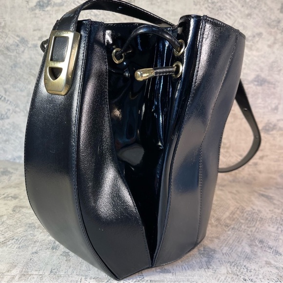 di Gregorio black leather  bucket bag - Picture 10 of 15